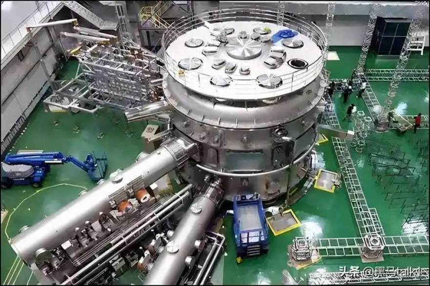 懂球帝发展历程资料归档与编辑工作场景